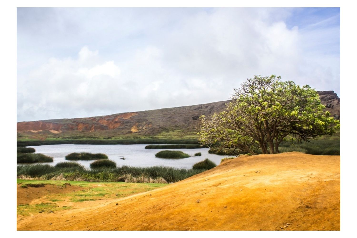 Laguna Rano Raraku, Rapa Nui, Chile